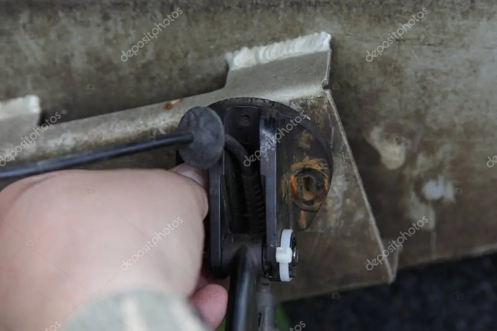 Marine depth and speed transducer gear